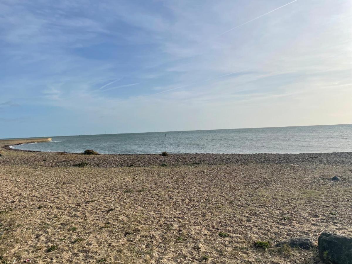 Summer Breeze Deluxe Caravan Rental Saint Osyth Kültér fotó