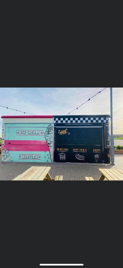 Summer Breeze Deluxe Caravan Rental Saint Osyth Kültér fotó
